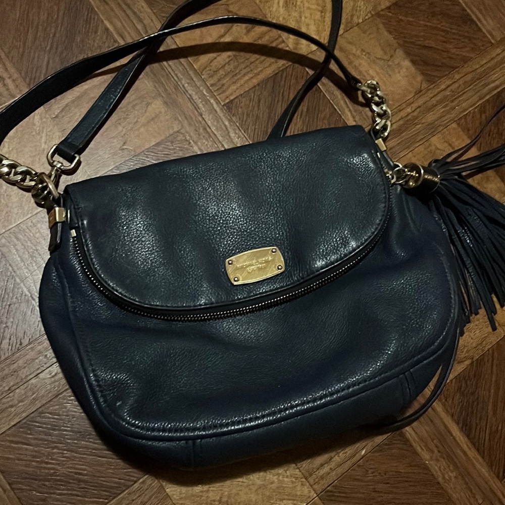 Michael kors leather purse